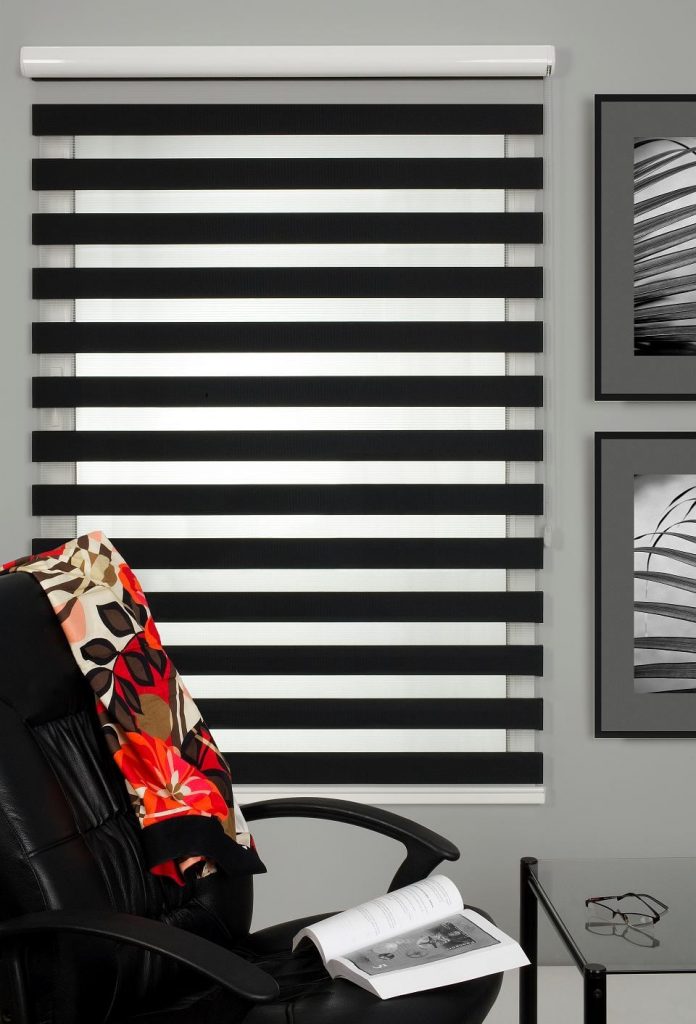 RULOURI INTERIOARE ZI NOAPTE